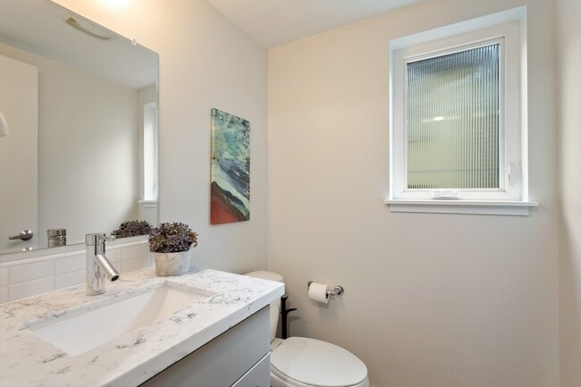 Building Photo - 1126 29th Ave S