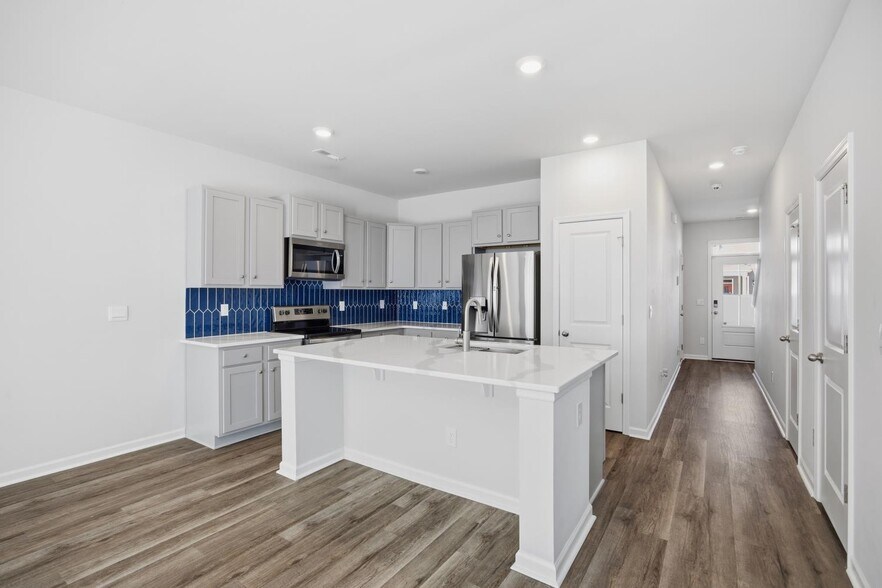 Kitchen - 6668 Lemon Ln