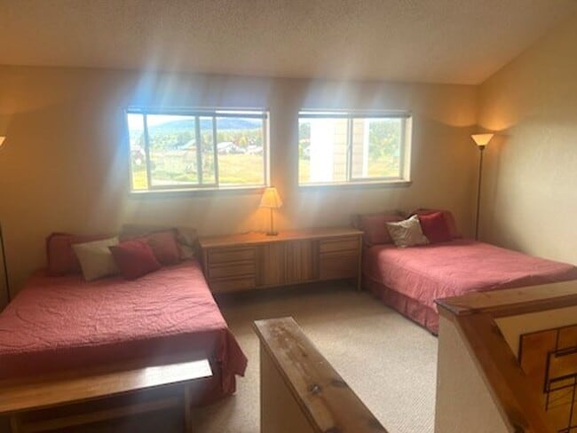 Building Photo - FOR RENT – LAKE HATCHER TOWNHOUSE CONDO