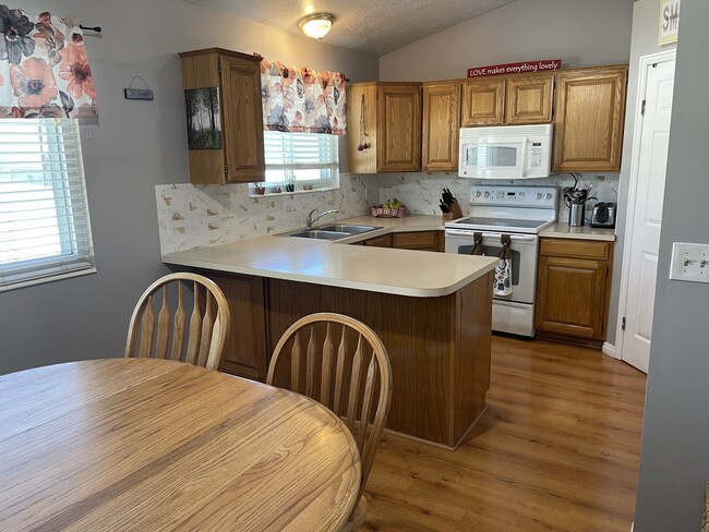 Building Photo - 5942 S 3975 W