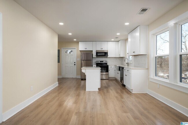 Building Photo - 4312 51st Ave N