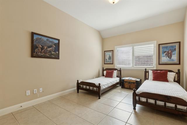 Building Photo - 814 Barton Springs Dr