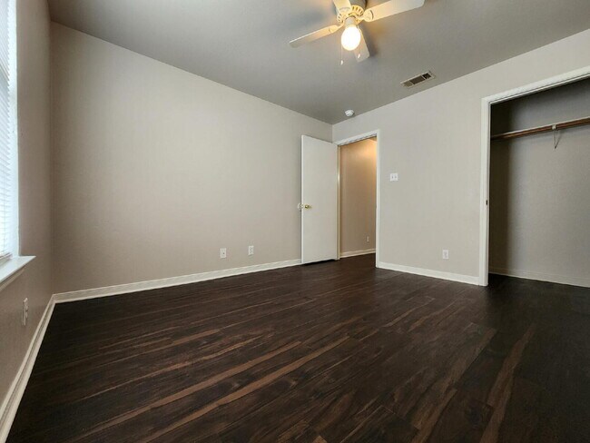 Building Photo - 1807 Windward Dr