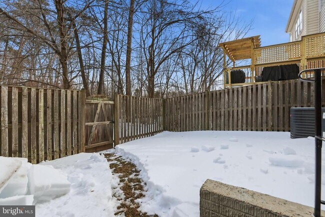 Building Photo - 6177 Derring St