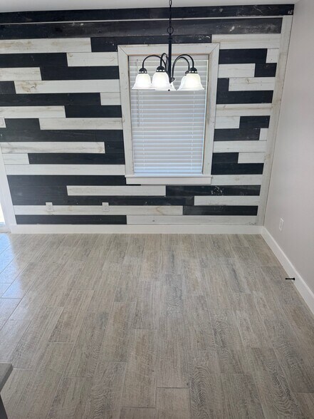 Building Photo - 1311 Caladium Dr