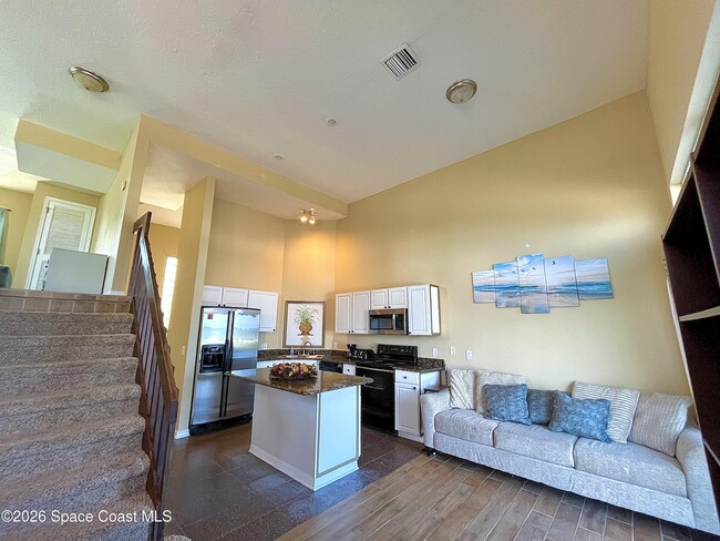 Building Photo - 799 Shell St