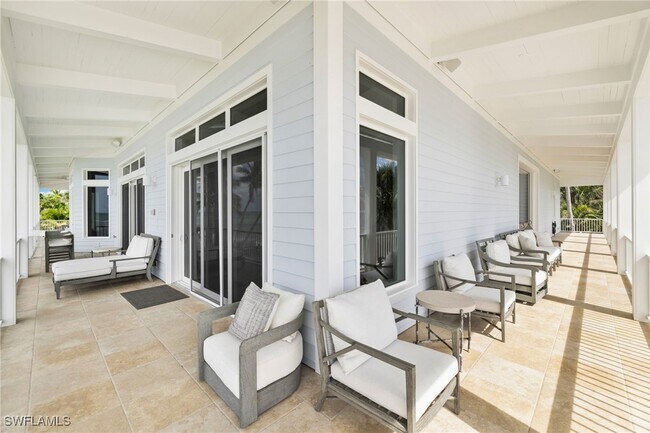 Building Photo - 40 32nd Ave S