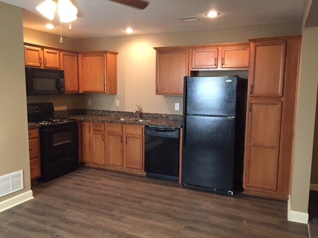 Building Photo - 13766 Post Oak Ln