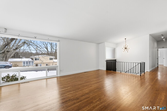 Building Photo - 4 Split Timber Pl