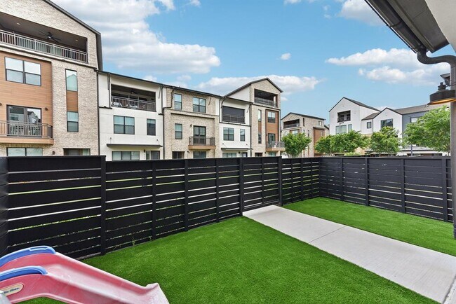 Building Photo - 4107 McKinley Fields Dr