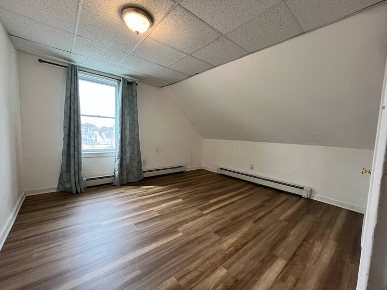 Bedroom 1 (curtains open) - 658 Central Ave