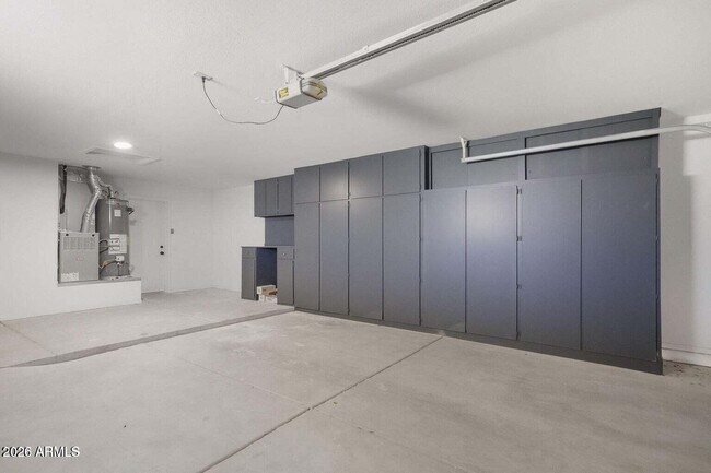 Building Photo - 22408 N Las Vegas Dr