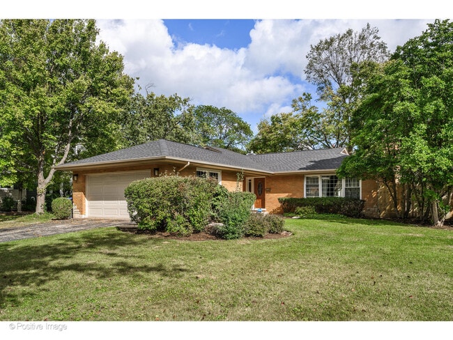 Primary Photo - 335 Brookside Ln