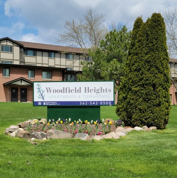 Woodfield Heights Apartments 120 Cambridge Ave Waukesha WI 53188