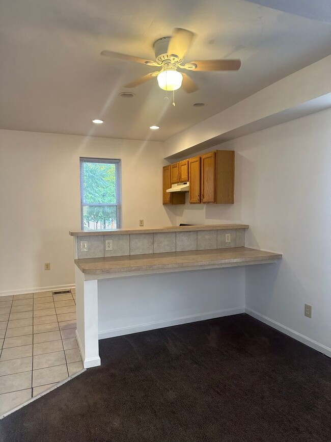 Building Photo - Corner House! Spacious Rooms! Central Air!...