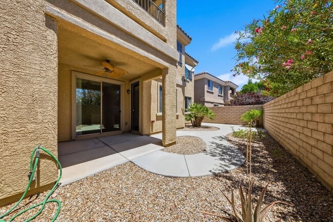 Building Photo - Spacious Summerlin Gem with Loft and Balcony Suite