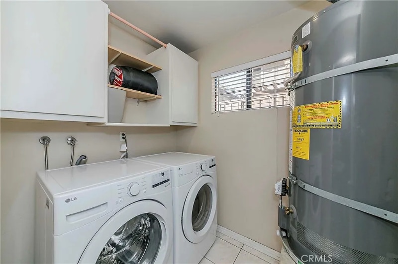 Building Photo - 2410 Plaza De Vista