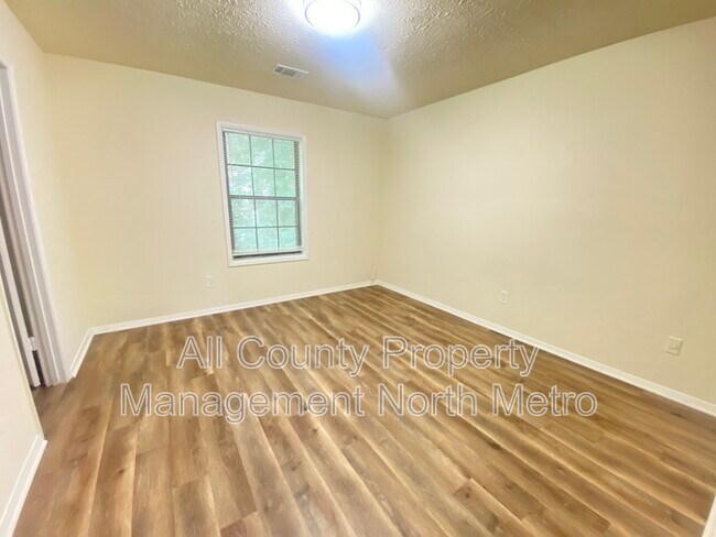 Building Photo - 3054 Destin Cir