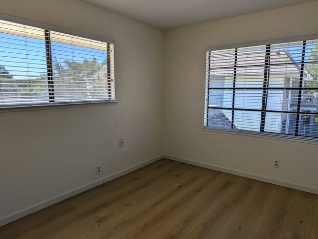 Building Photo - 5069 Cribari Bluff