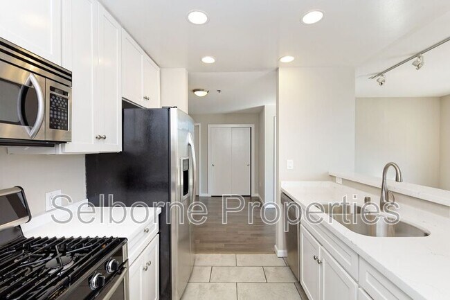 Building Photo - 1401 Jackson St