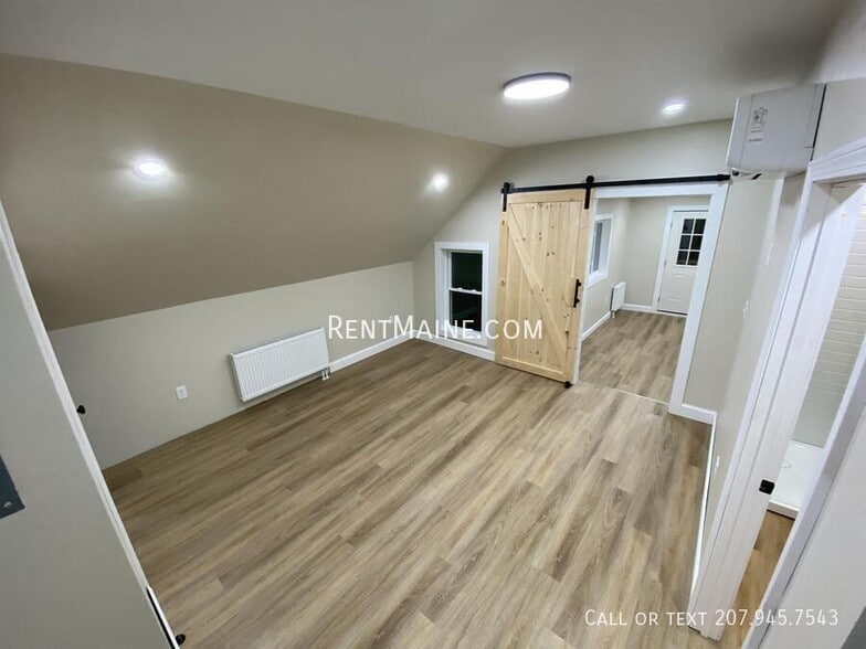 Building Photo - 46 Main Rd S