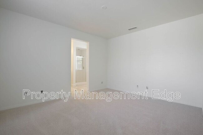 Building Photo - 31804 Bottle Brush St