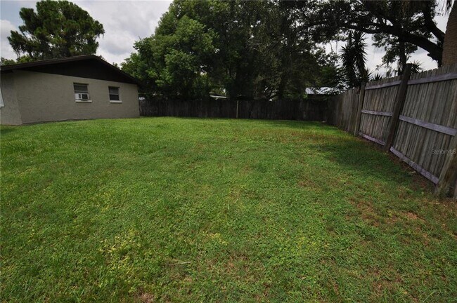 Building Photo - 1624 Merrick Rd