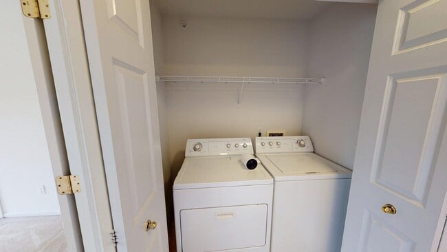 Building Photo - 2974 Barclay Way