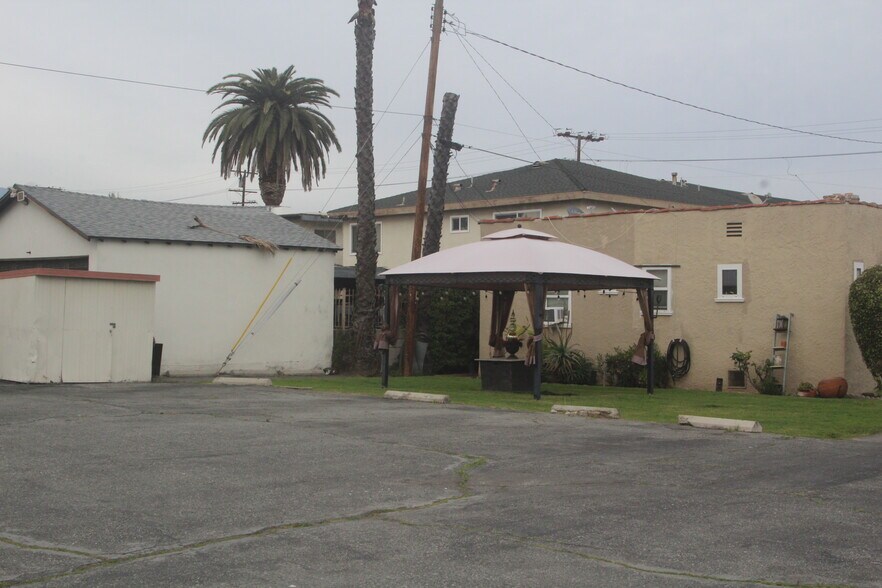 Building Photo - 911 S Marguerita Ave