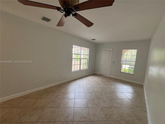Building Photo - 2804 Eagle Rock Cir