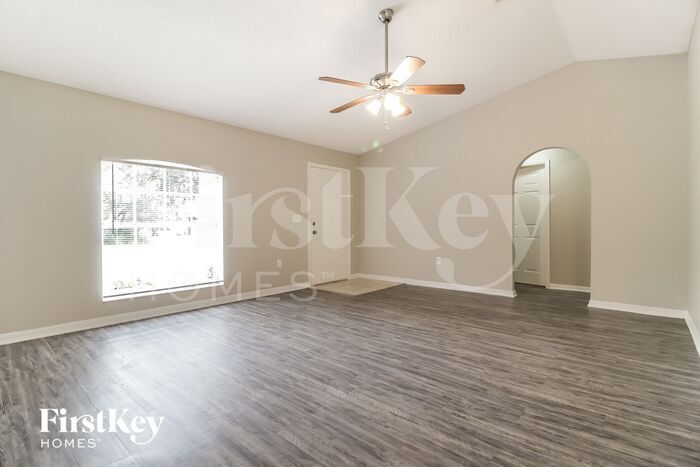 Building Photo - 1809 Hudson Ct