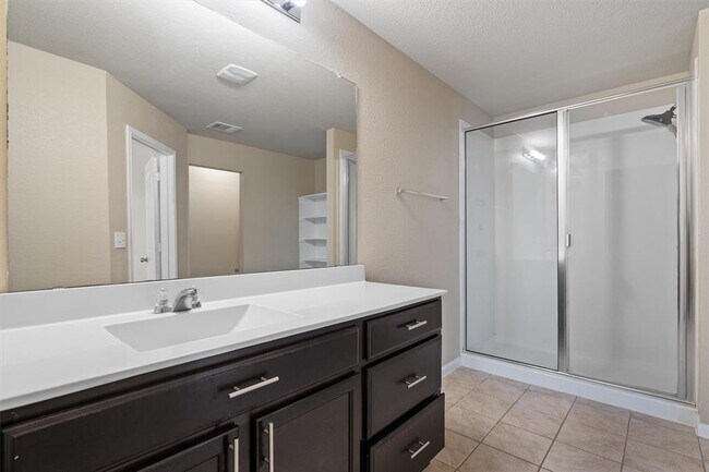 Building Photo - 5905 Montrelia Dr