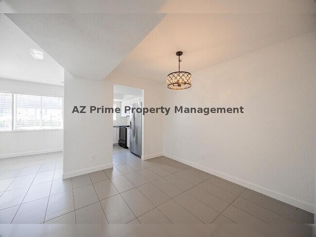 Building Photo - 1808 N 32nd St