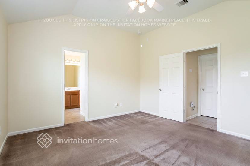 Building Photo - 5802 Le Carpe Plantation Ct