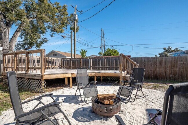 Building Photo - 4929 36th Ave N