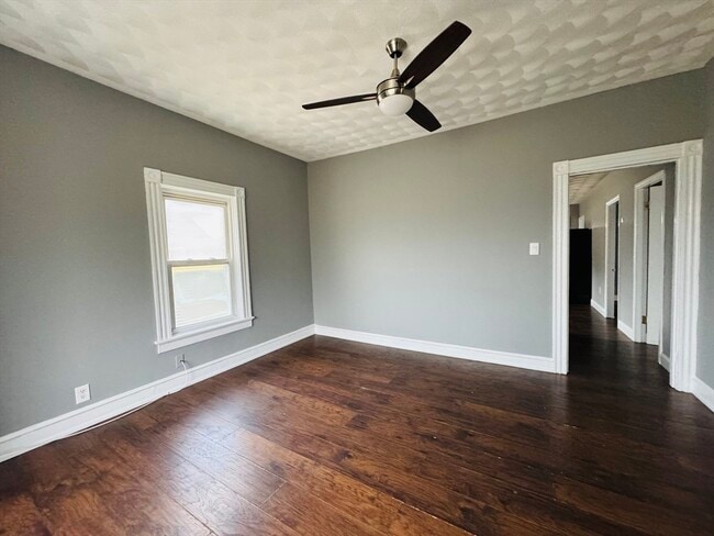 Building Photo - 166 Bradford Ave