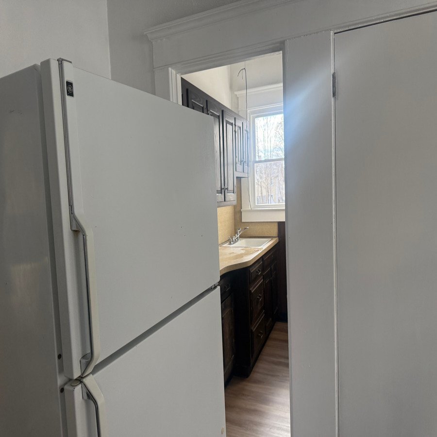 Building Photo - 182 Main St