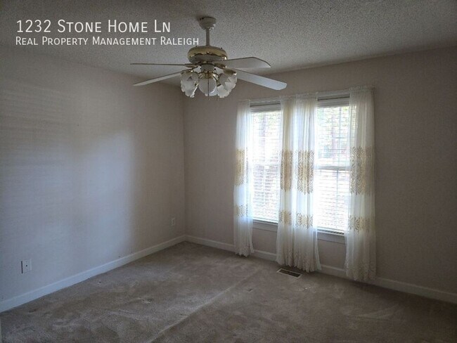 Building Photo - 1232 Stone Home Ln