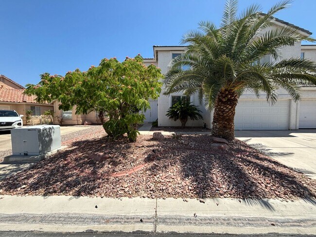 Building Photo - Elegant 4Bed/5Bath/3Car gated residence located near Silverado Ranch