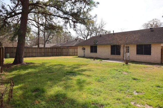 Building Photo - 2327 Shadbury Ct