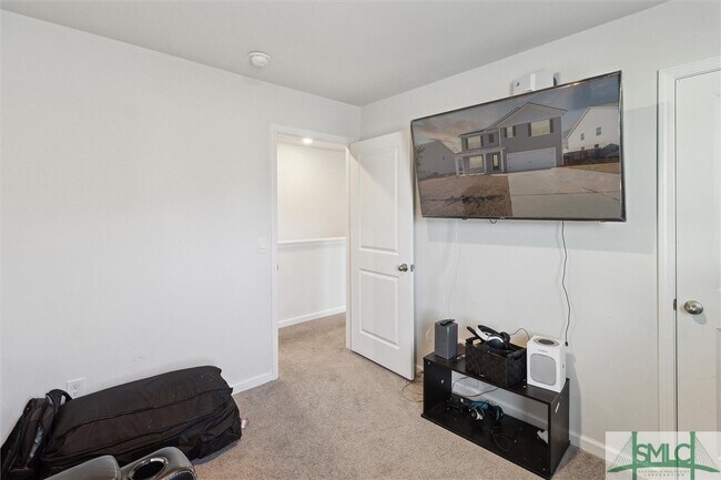 Building Photo - 352 Wedge Cir
