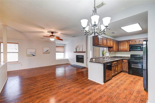 Building Photo - 2711 Grants Lake Blvd