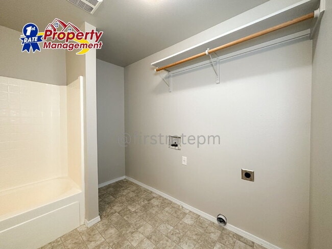 Building Photo - 7470 W Tottenham Ln