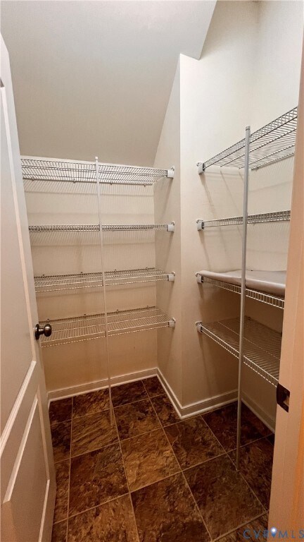 Building Photo - 8842 Rushbrooke Ln