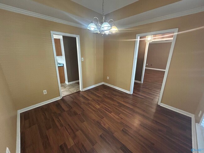 Building Photo - 111 Sunnyfield Dr