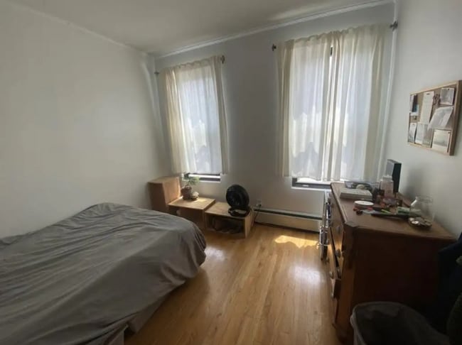 Building Photo - 444 5th St