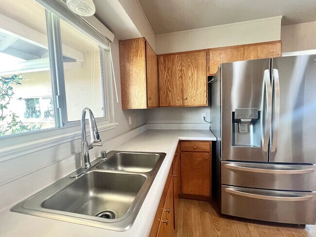 Building Photo - Prime San Jose Home with great backyard!