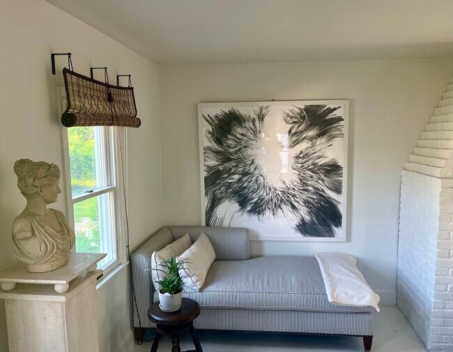 Building Photo - 5 High St Ct