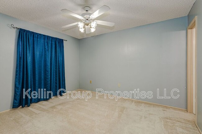 Building Photo - 5111 Cimarron Dr