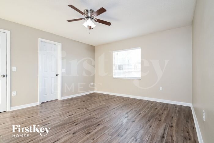 Building Photo - 7610 S Sherrill St
